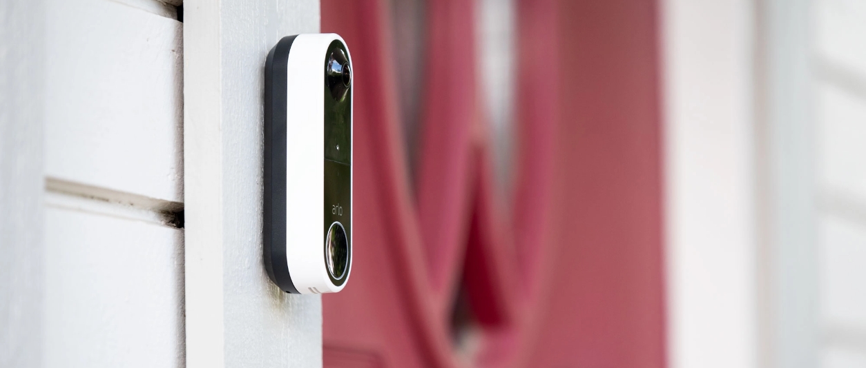 Videodoorbell strategisch positioniert