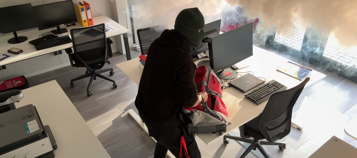 Rauchbarriere vertreibt Einbrecher